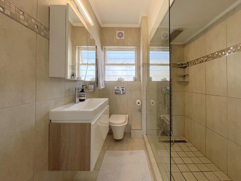 2 Bedroom Property for Sale in Mouille Point Western Cape